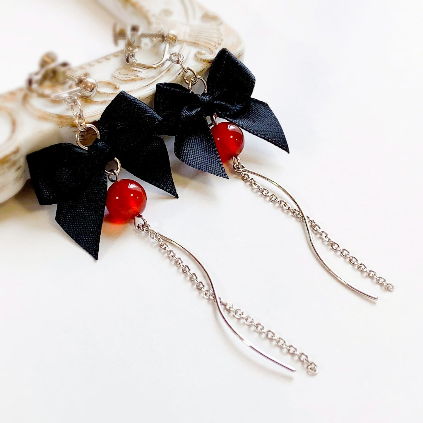 【赤衣アカメ】イメージピアス/イヤリング